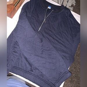 Arie size large navy half zip